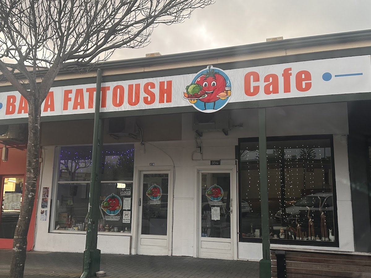 BABA FATTOUSH Café