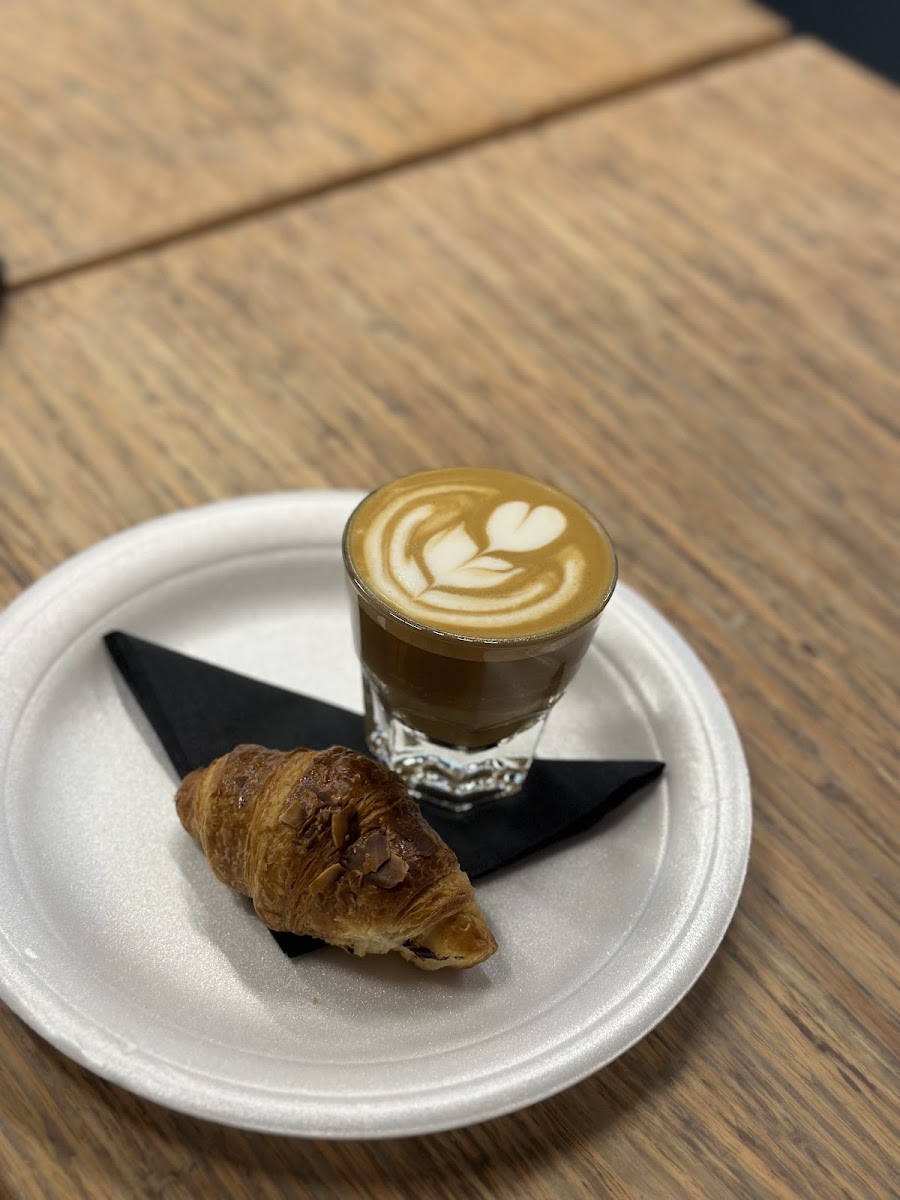 RC Cities Cafe & Gaming Venue - 5