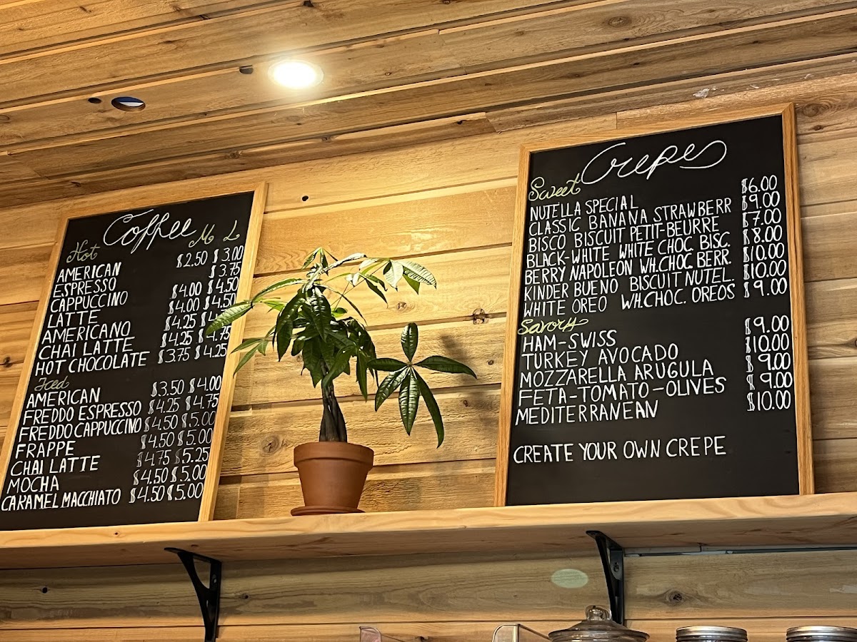 Eli's Cafe & Creperie - 1