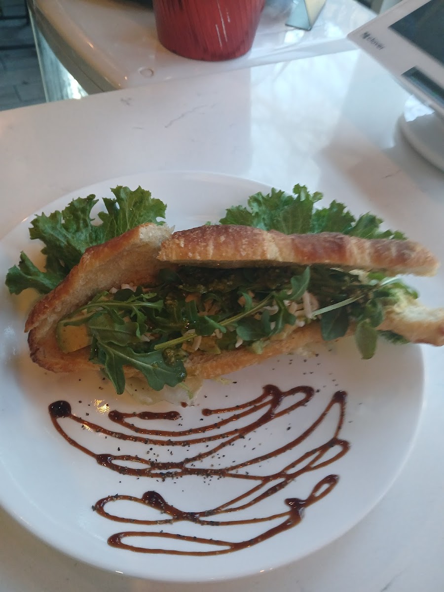 Eli's Cafe & Creperie - 8