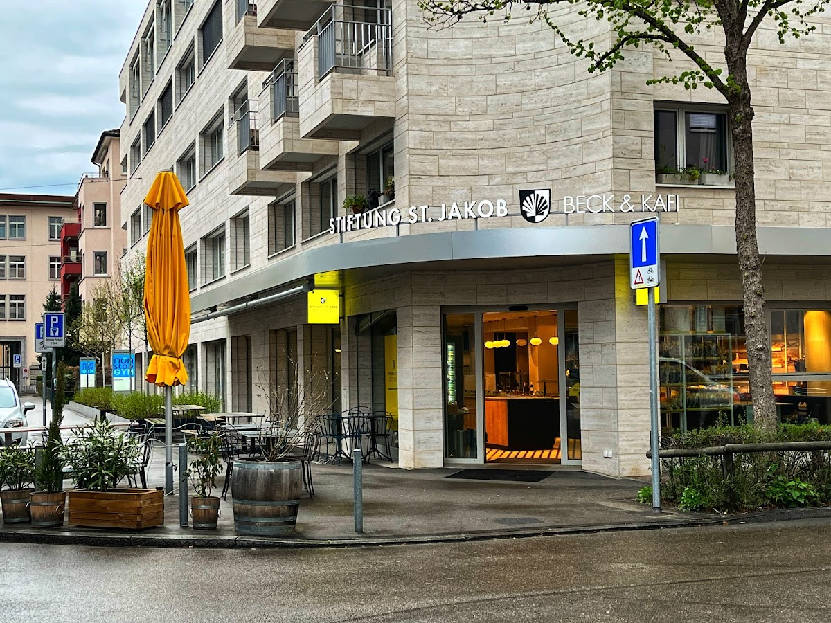 St. Jakob The Cafe - 4