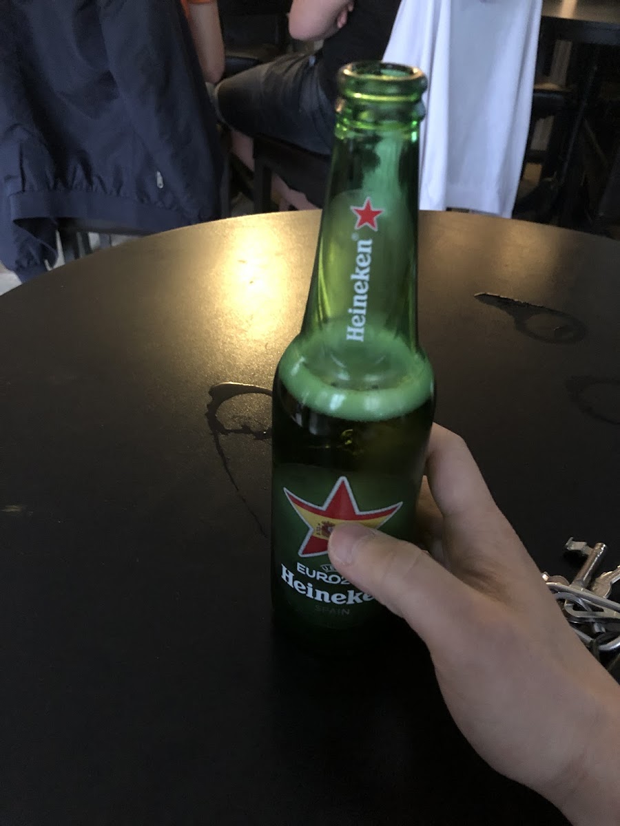 Majestic Caffe Lounge Bar - 3