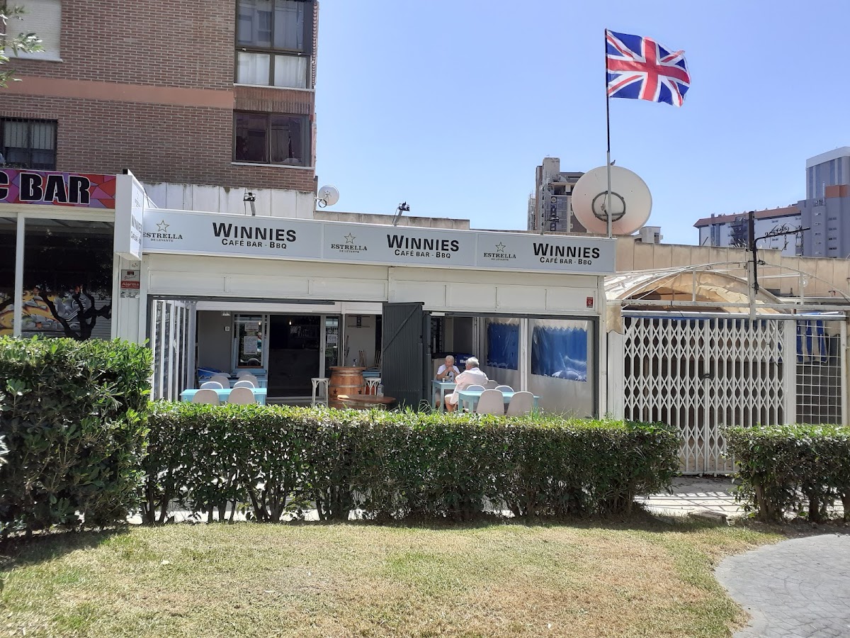 Winnies Cafe Bar