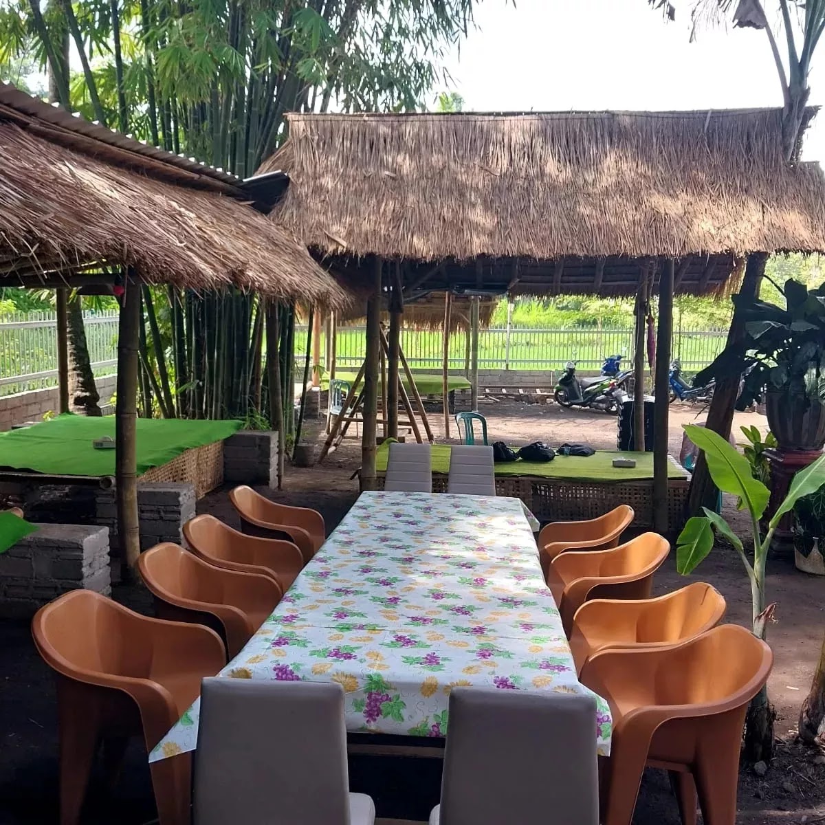 lesehan Dusun Semilir