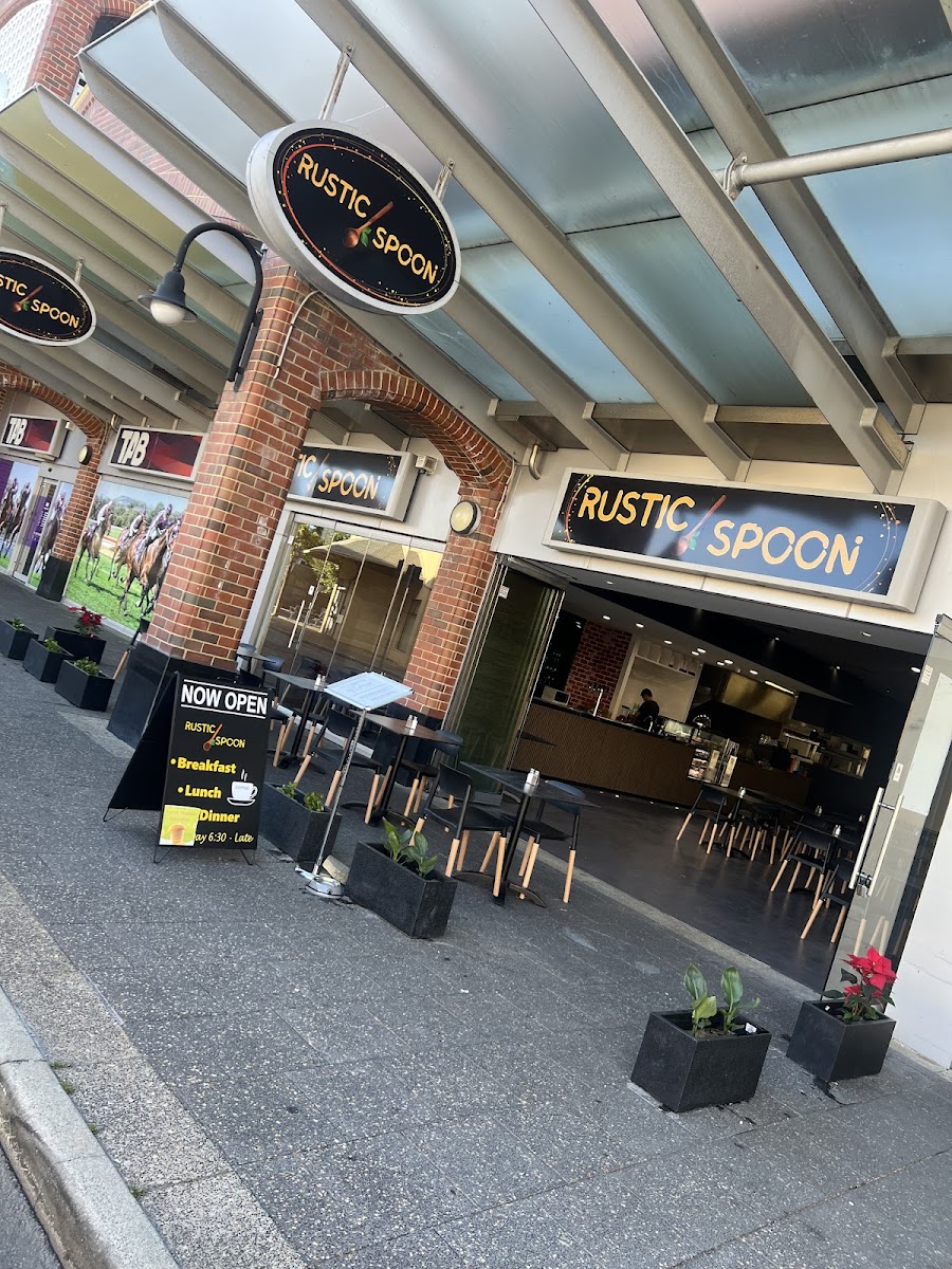 Rustic Spoon Cafe and Restaurant
