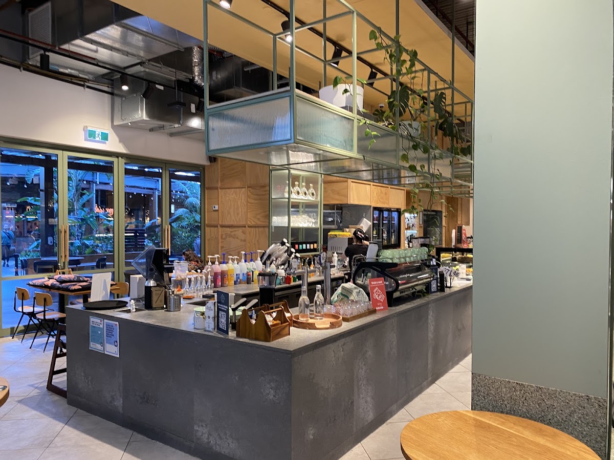 Signature Cafe Coomera Westfield