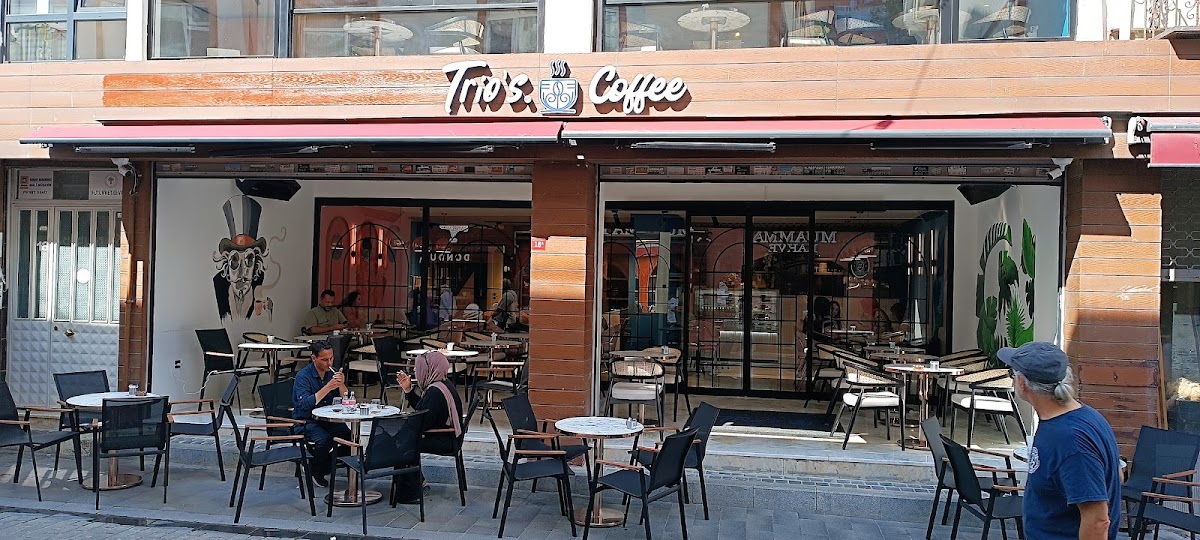 Trio'S Cafe
