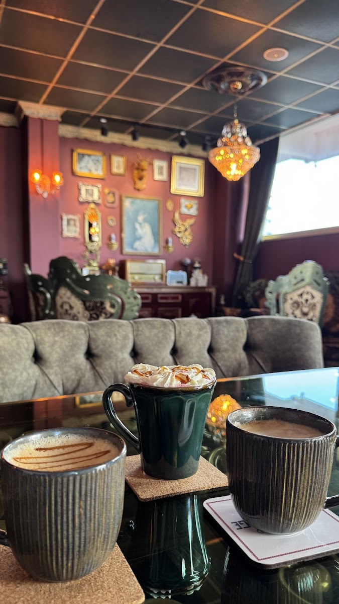 Café Carmen Red - 6