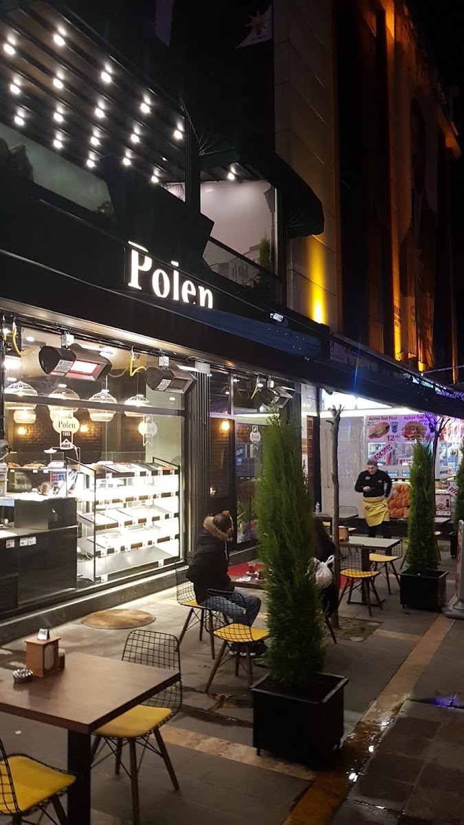 Polen Cafe & Patisserie Giresun