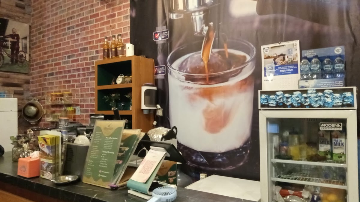 Mimikula Cafe & Bike Care - 6