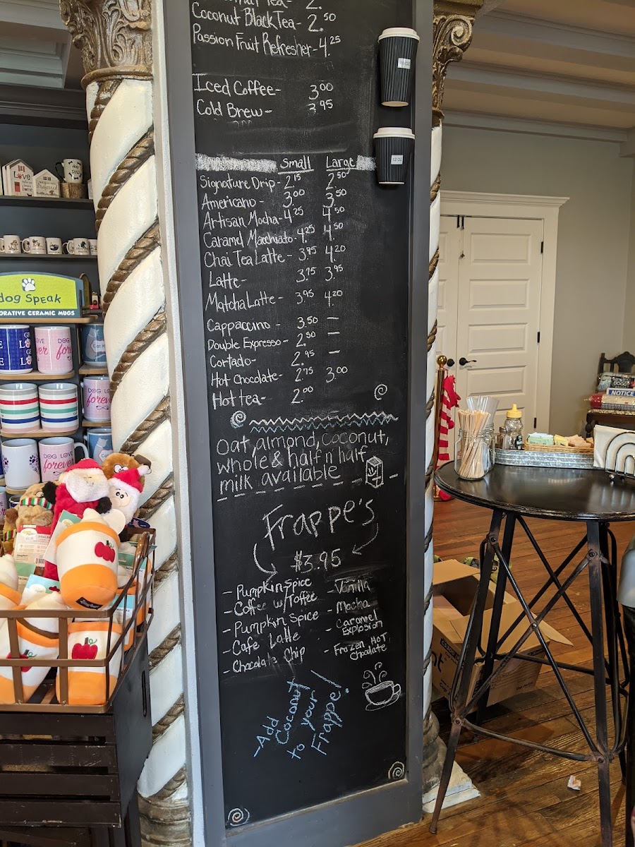 The Lobby Coffee Shop - 5