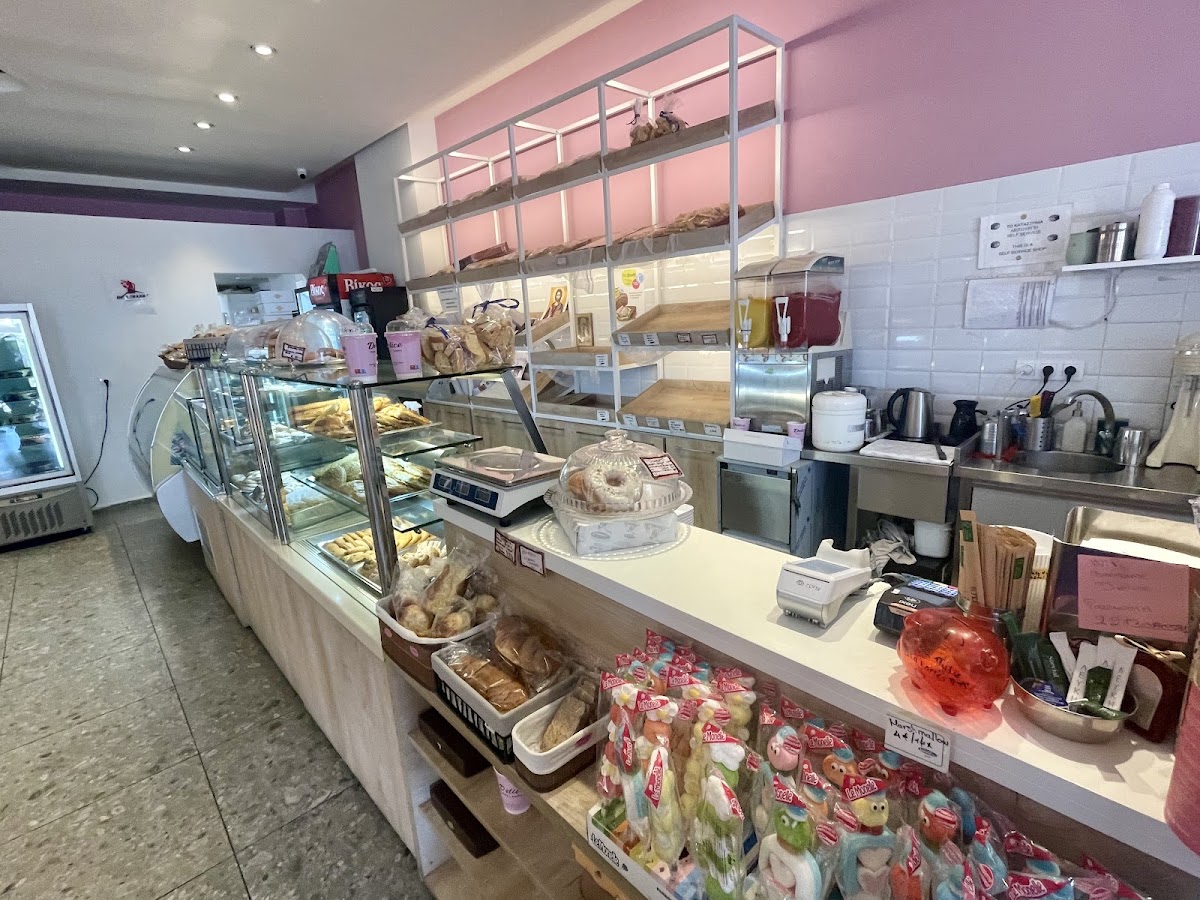 Delice Bakery & Pastry - 2