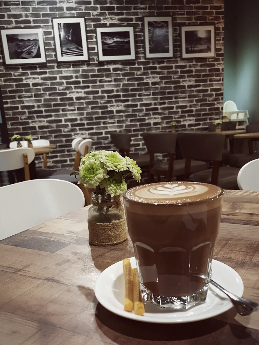 Coffee Life Cafe - 9