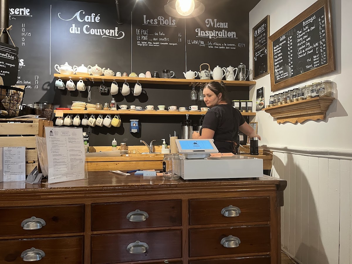 Cafe du Couvent - 2