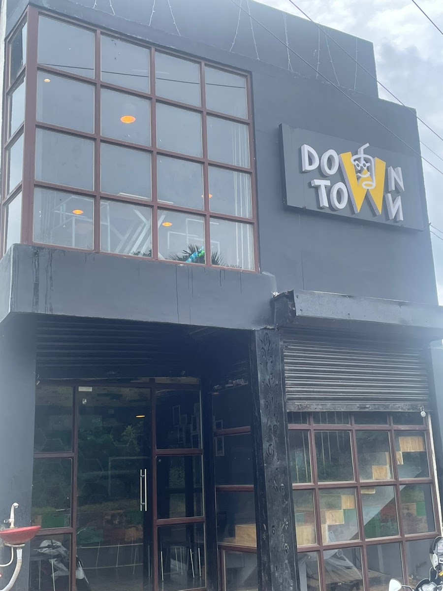 The Down Town Cafe