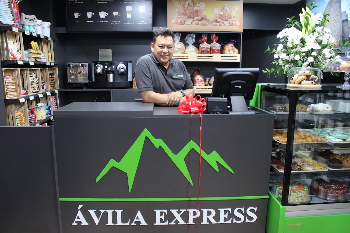 Market Ávila Express - Café Gourmet, Vinos y Alimentcion - 4