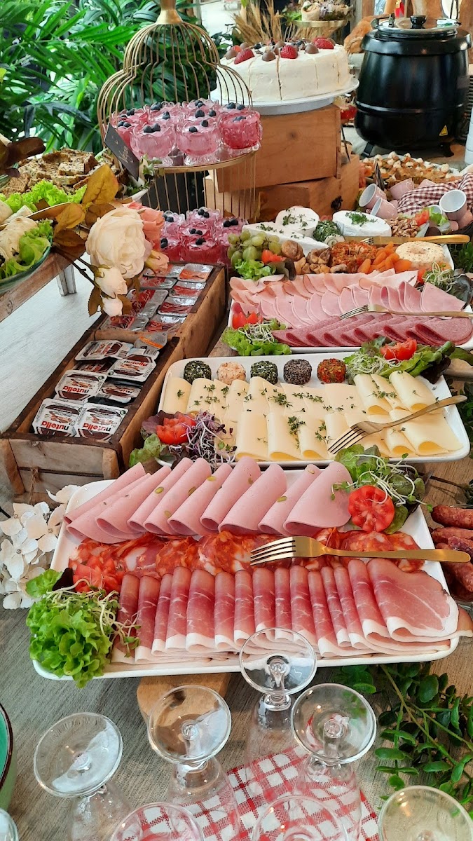 Gartencenter Ahrens + Sieberz (Goldis Garten Café) - 5