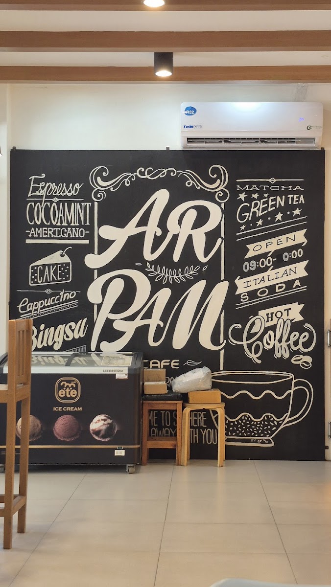 Ar-Pam Cafe' - 10
