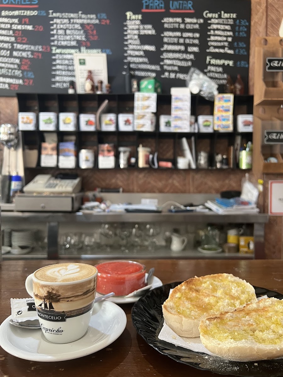 El Buen Cafe Del Carmen - 9