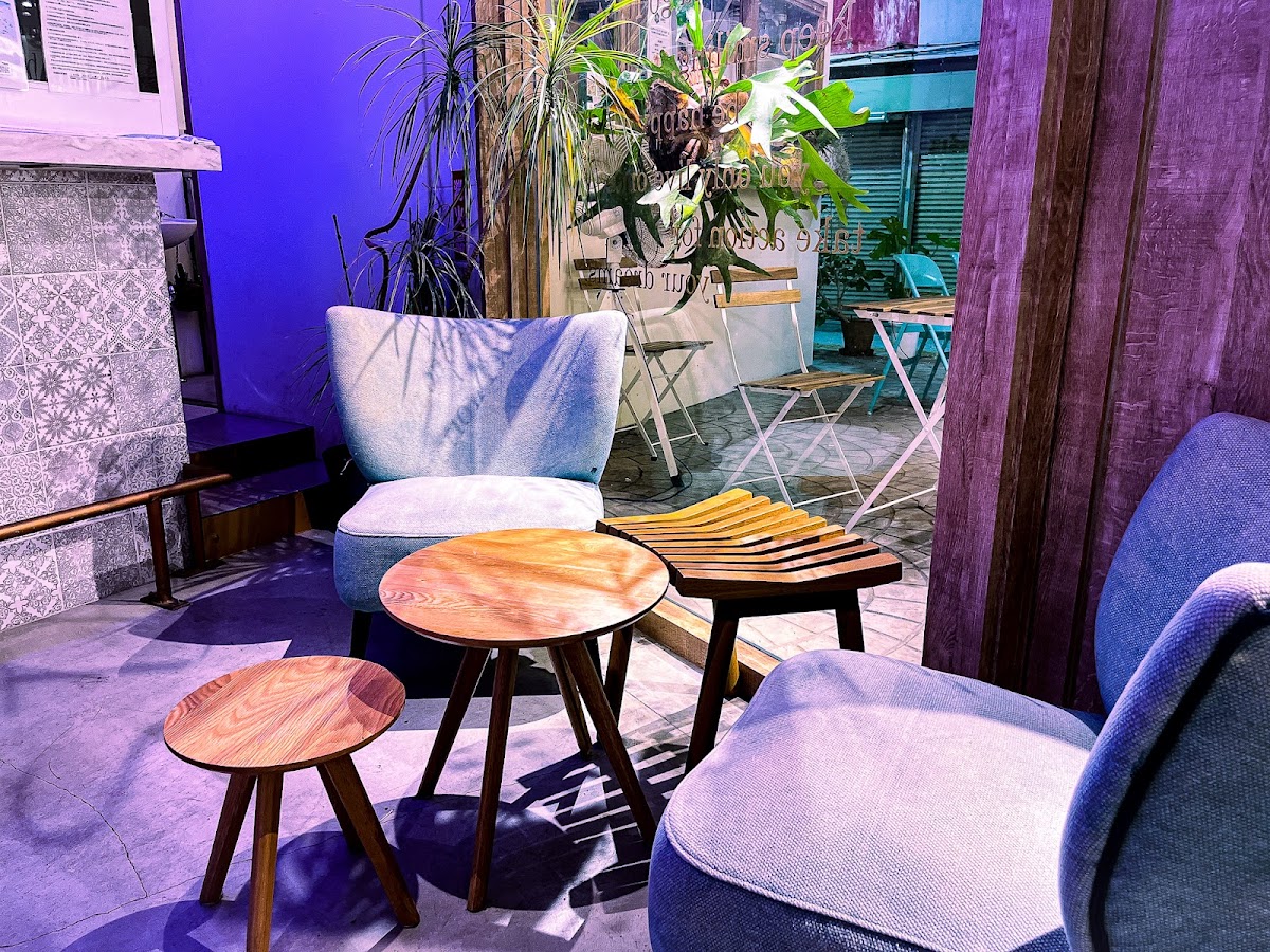 LESTEL NAHA BREAKFAST & CAFE