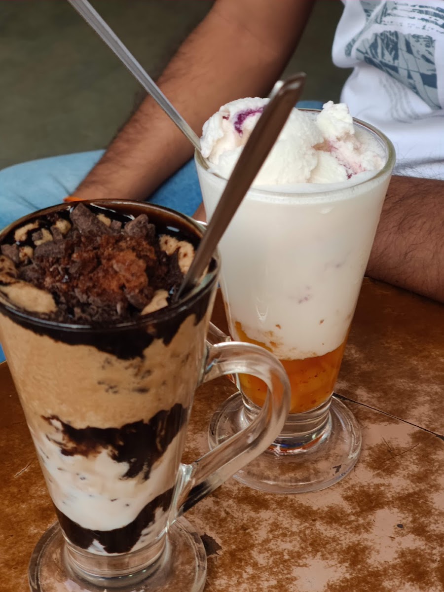 Cafe Creme Sangamner - 9