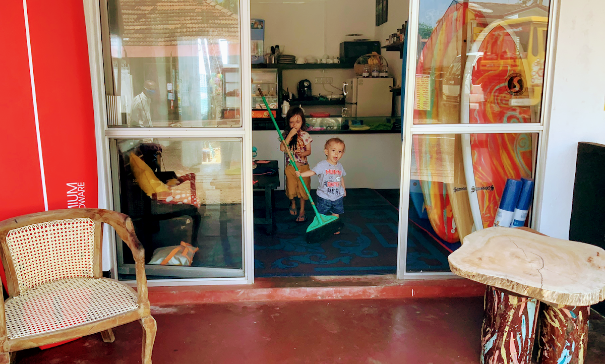 Sion Surf Shop and Cafe