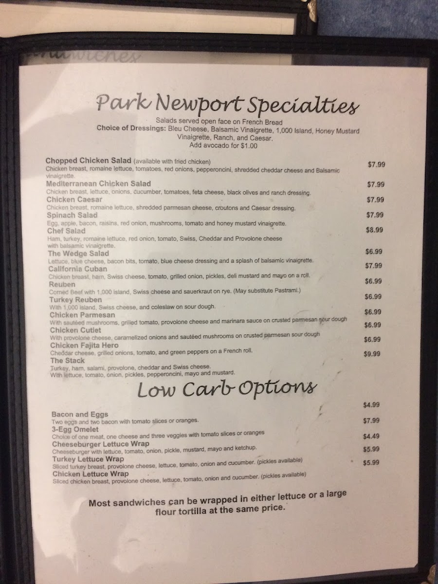Park Newport Market Liquor & Cafe - 5