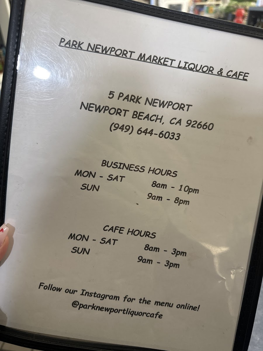 Park Newport Market Liquor & Cafe - 9