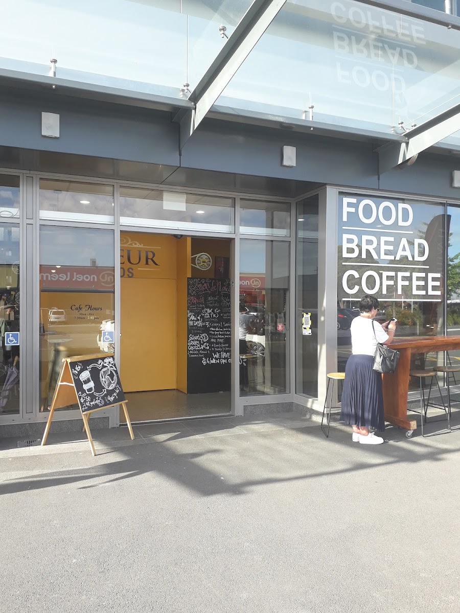 Flaveur Breads 2nd Ave Cafe