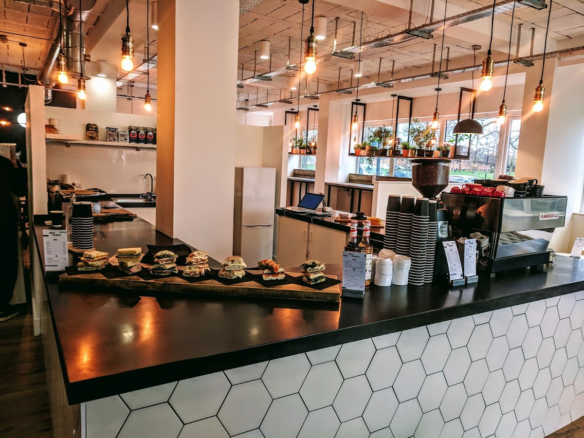 Outset Cafe - 4