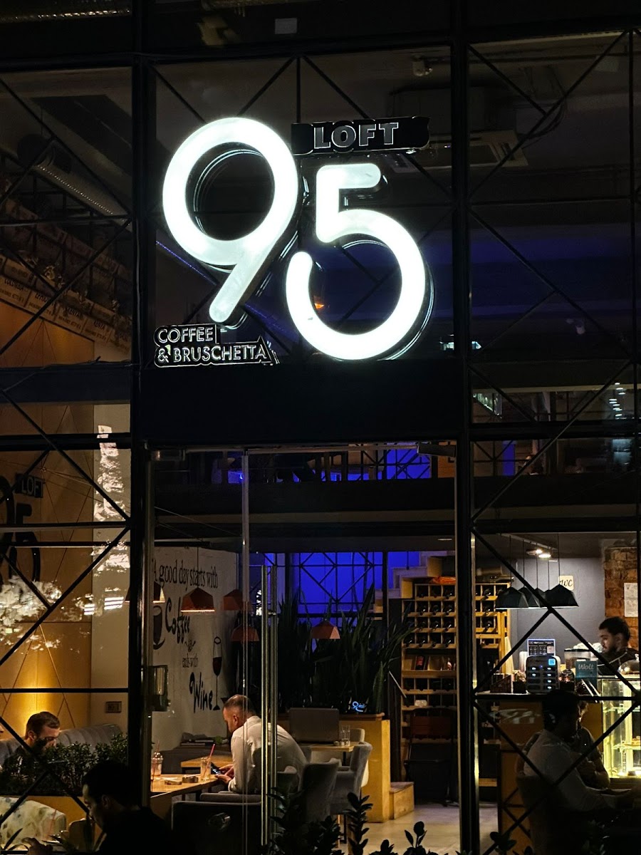 95 Loft Coffee And Bruschetta