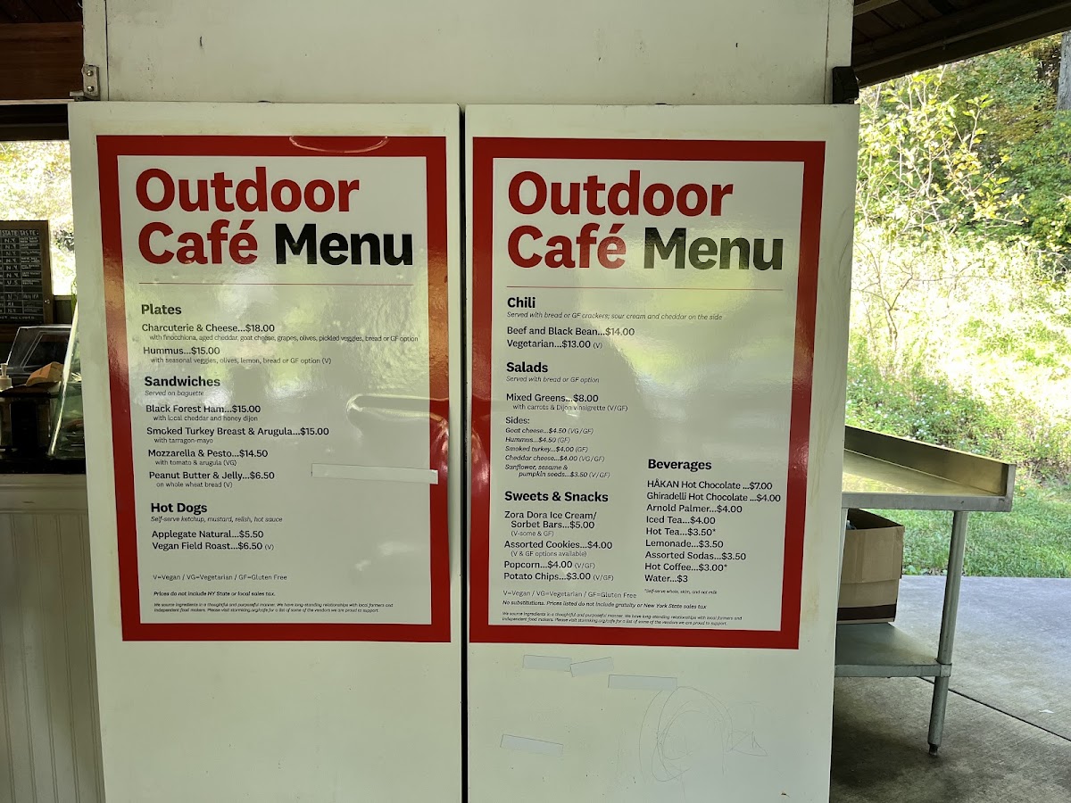 Storm King Outdoor Cafe - 2
