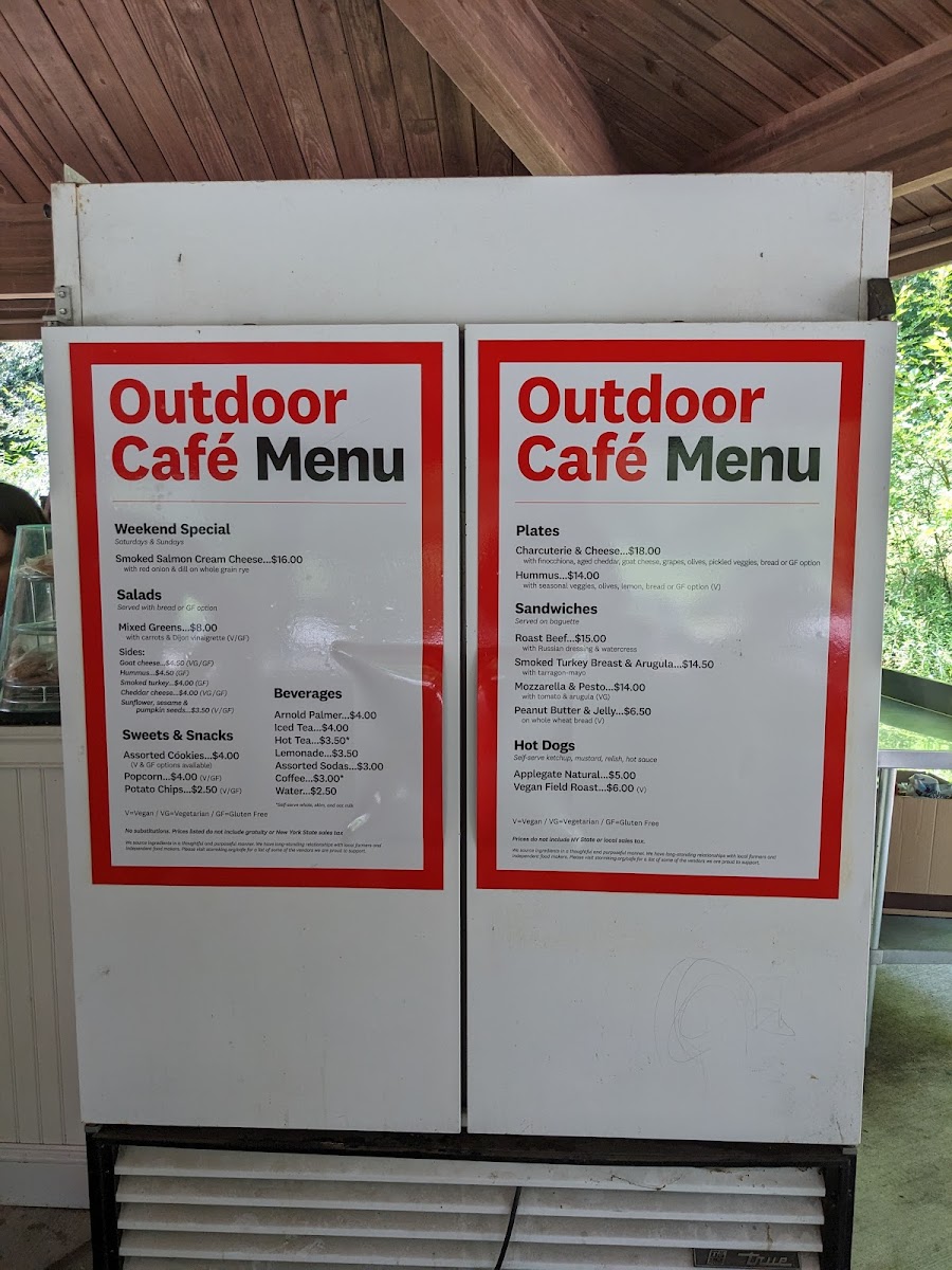 Storm King Outdoor Cafe - 5