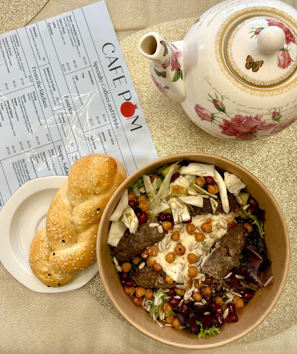 Cafe POM - 1