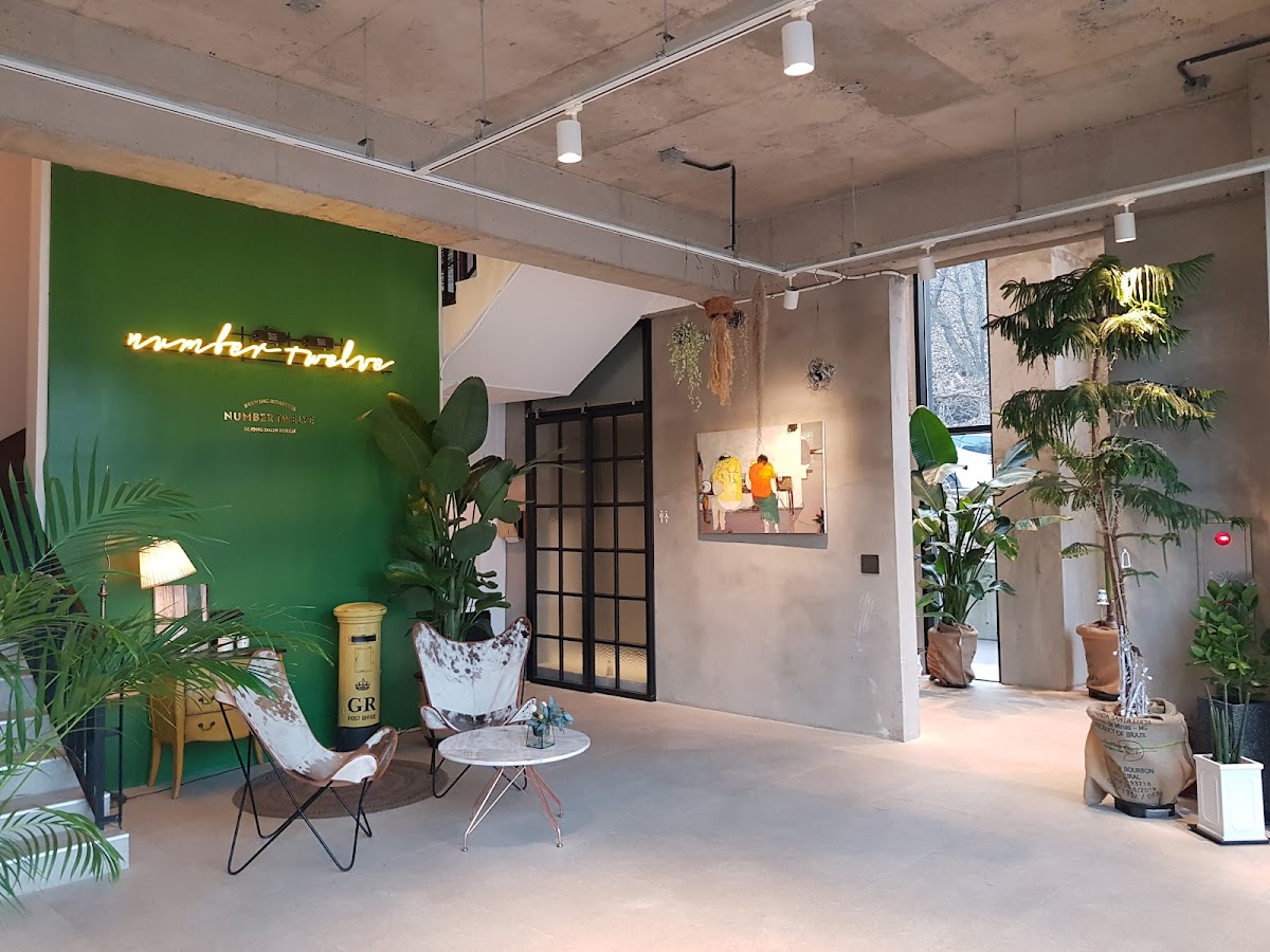 넘버트웰브(Number Twelve)