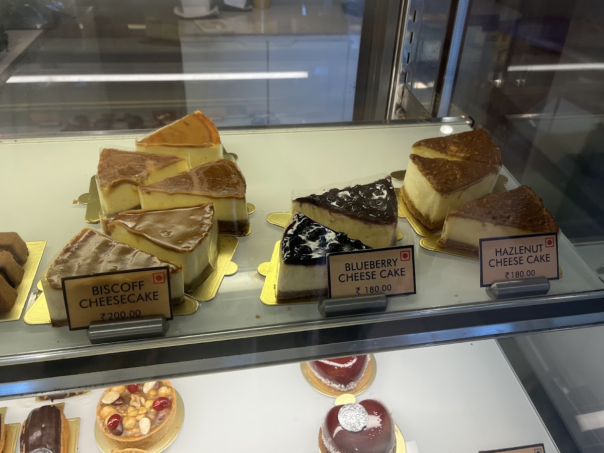 Patisserie Victoria - 4