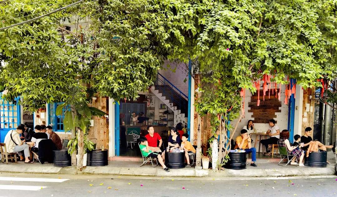 Tiệm cà phê Cỏ - 4