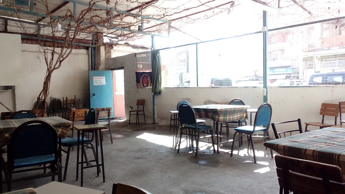 savaşın yeri meydan kahvehanesi