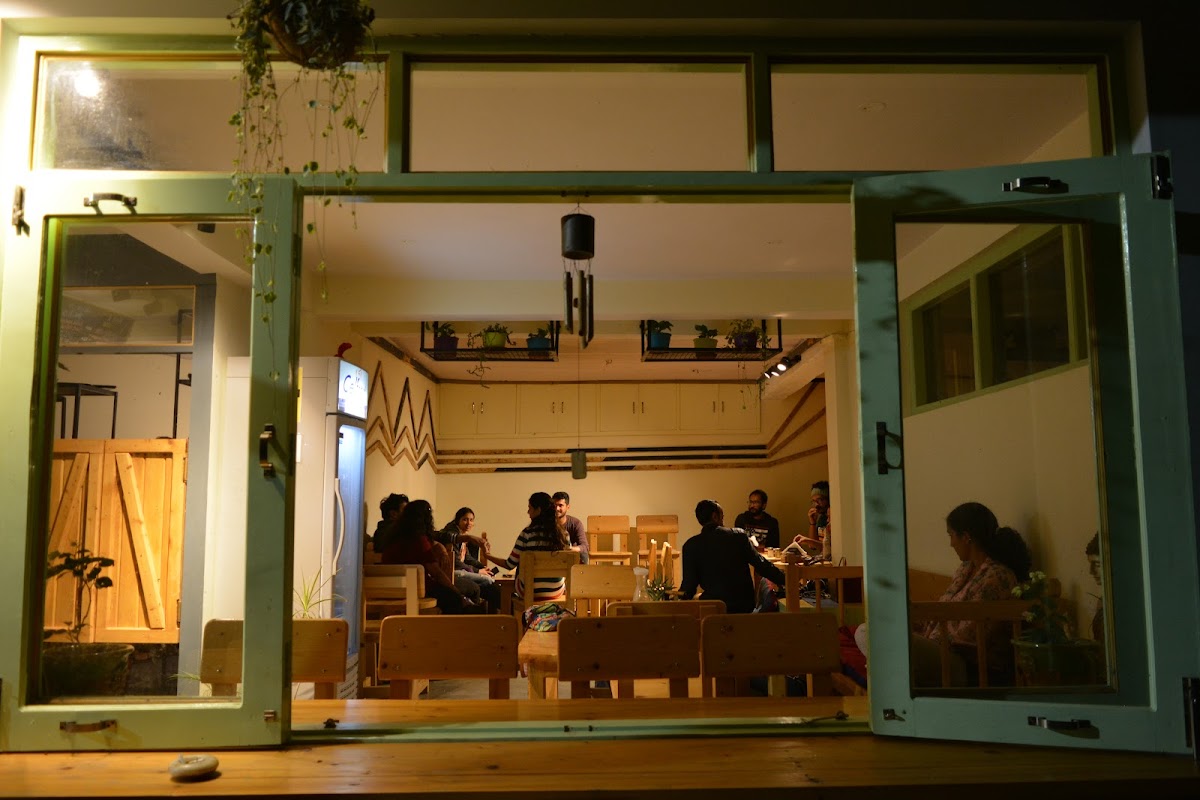 Flugler Cafe (Day & Night Cafe)