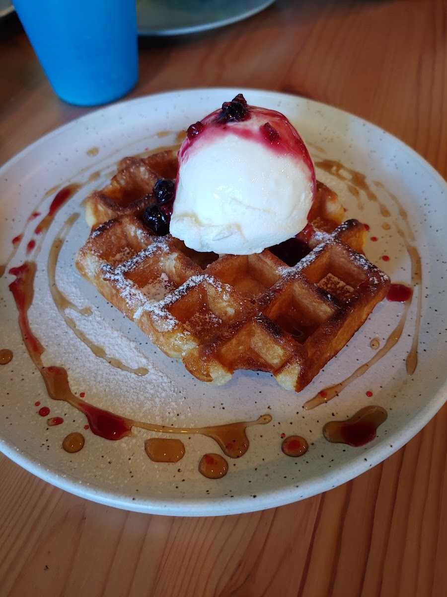 Cafe LAON + Korean Bistro - 7