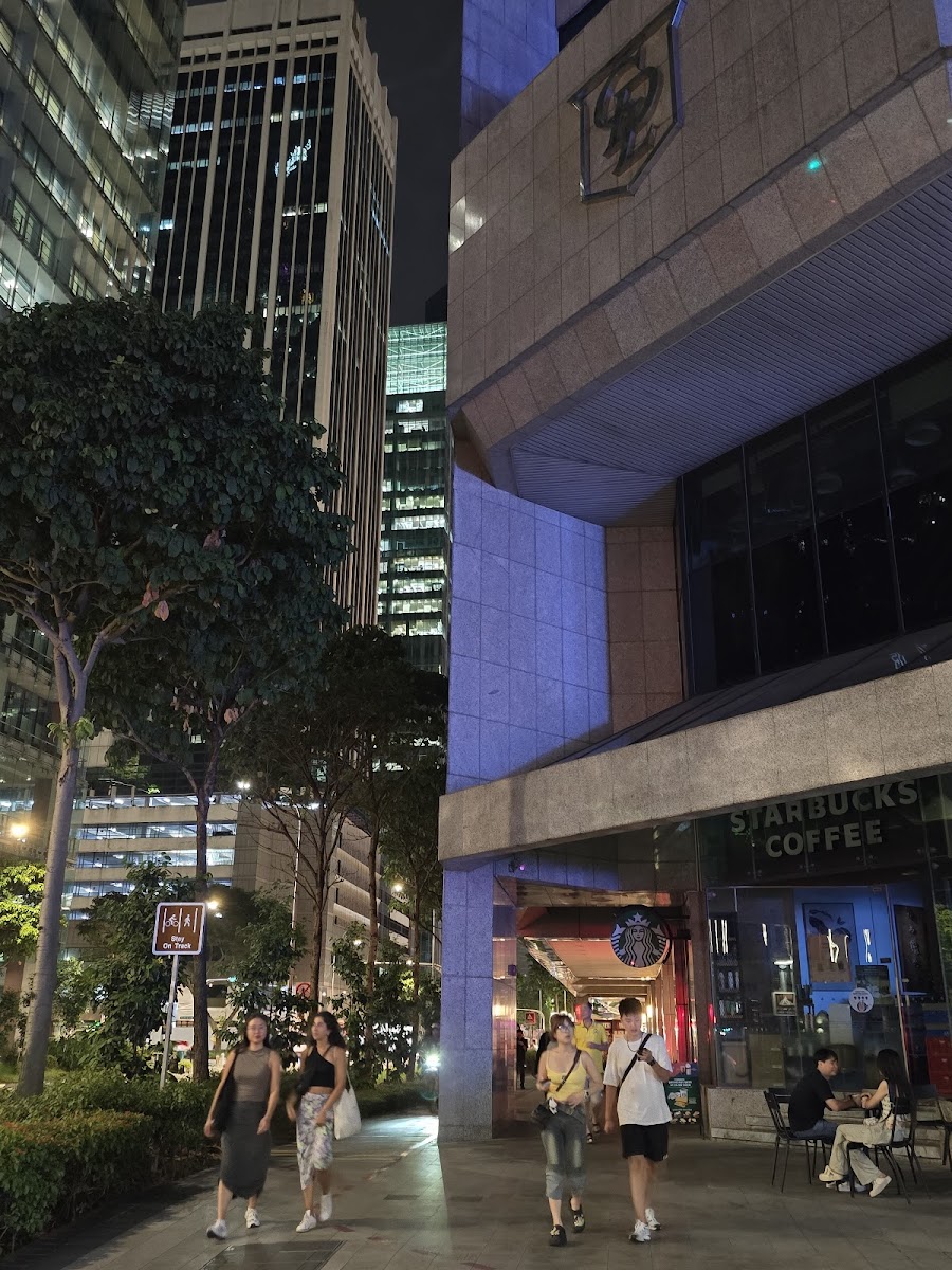 Starbucks City House - 4