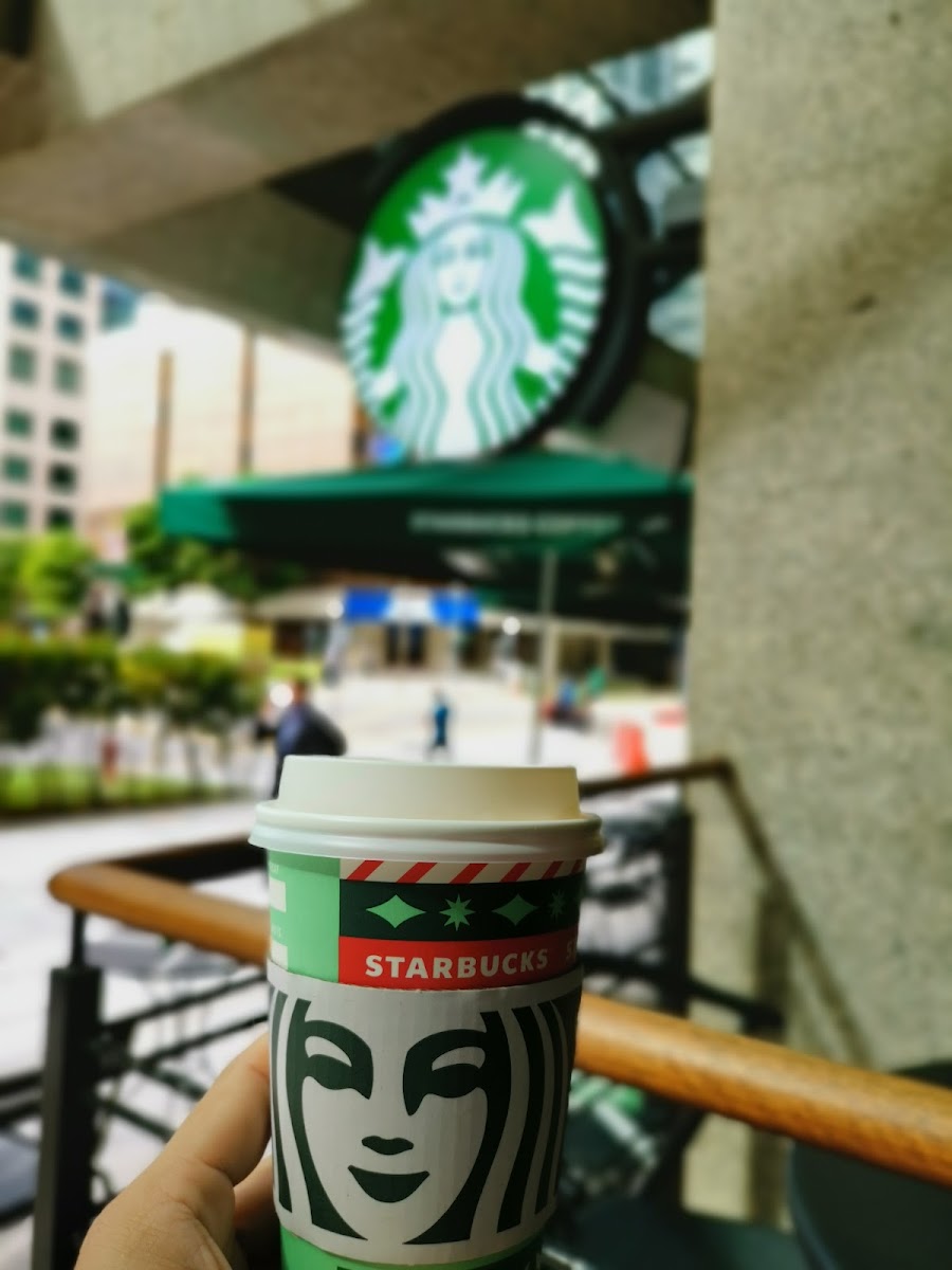 Starbucks City House - 6