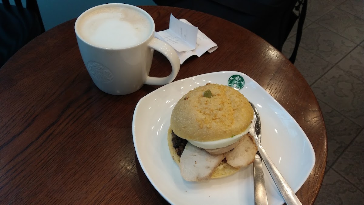 Starbucks City House - 8