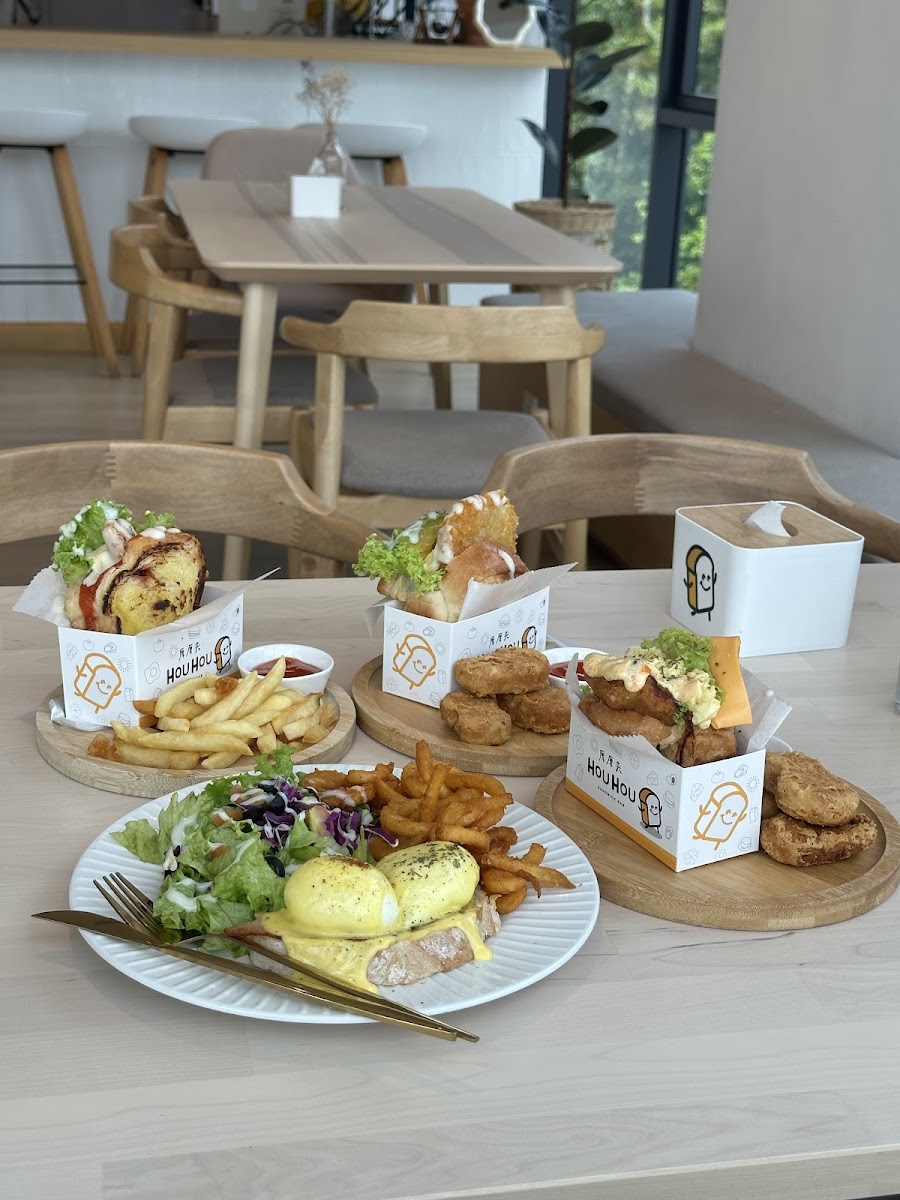 HouHou Sandwich Bar-Iconic Point - 4