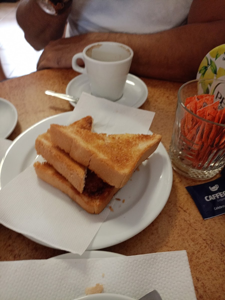 Pastelaria Delicia - 8