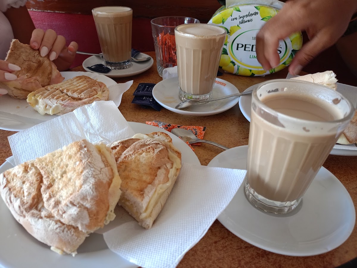 Pastelaria Delicia - 9