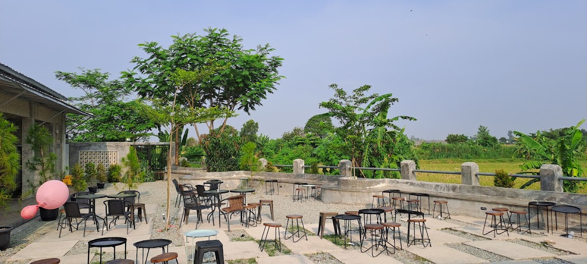 dali coffee & car wash