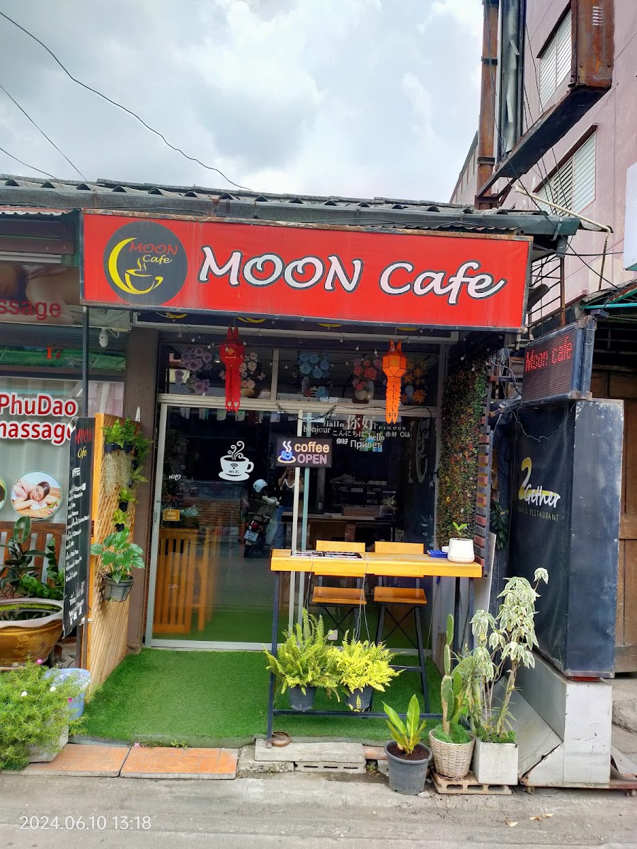 Mooncafe by fon