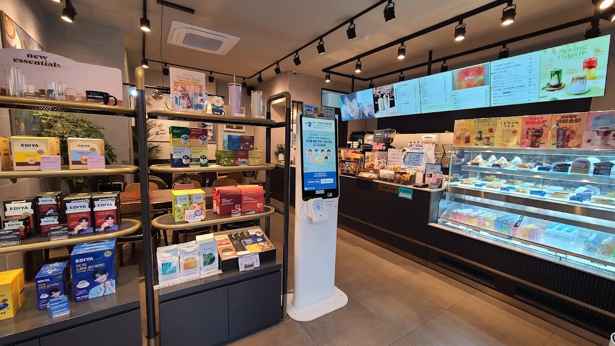 Ediya Coffee Gangneung Hoesan Branch - 3