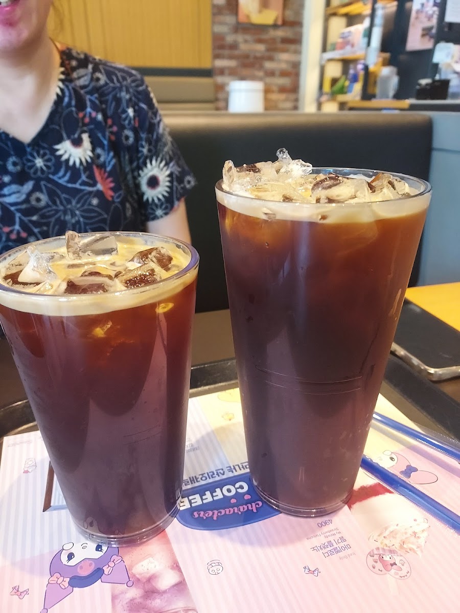 Ediya Coffee Gangneung Hoesan Branch - 7